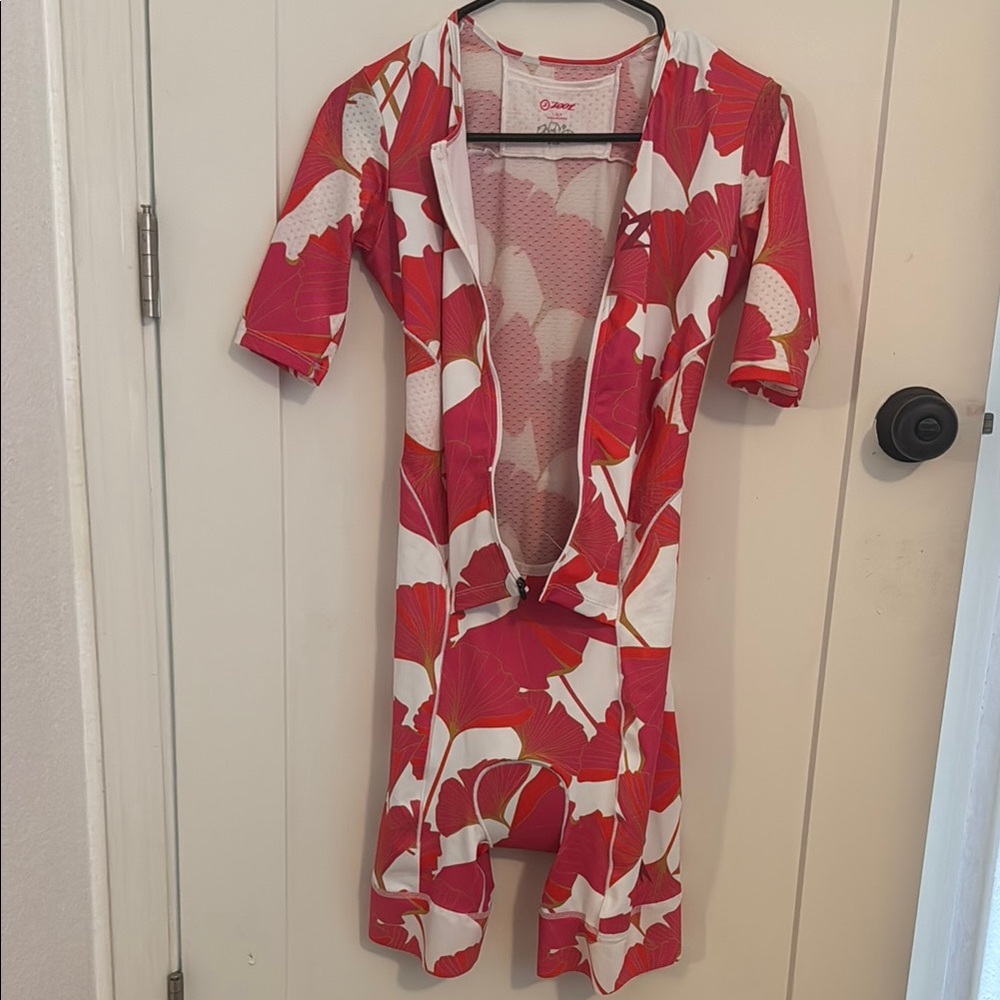 Women’s zoot triathlon sleeved kit